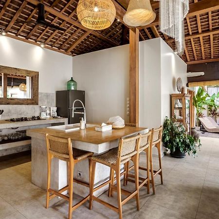 Villa Nabi By Alfred In Bali Seminyak Buitenkant foto