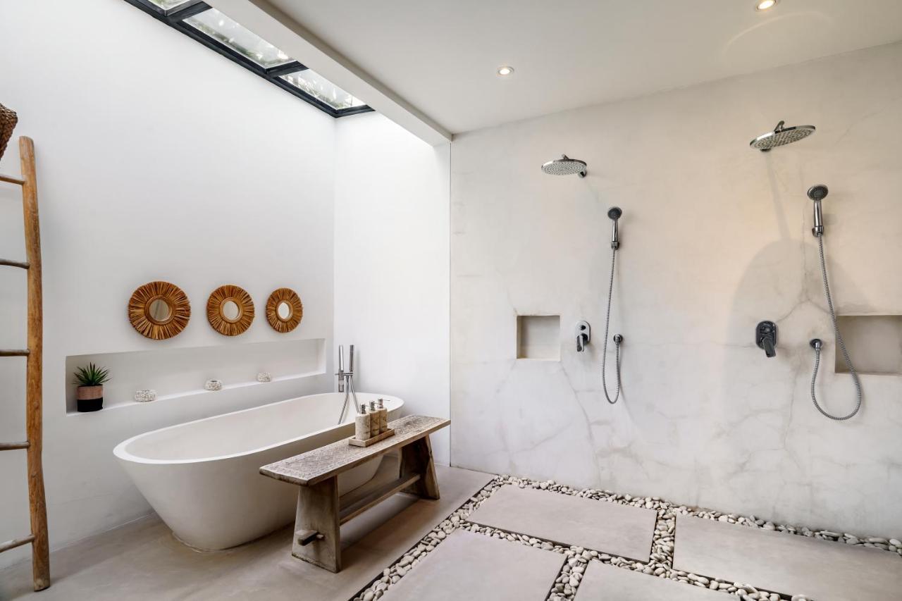 Villa Nabi By Alfred In Bali Seminyak Buitenkant foto